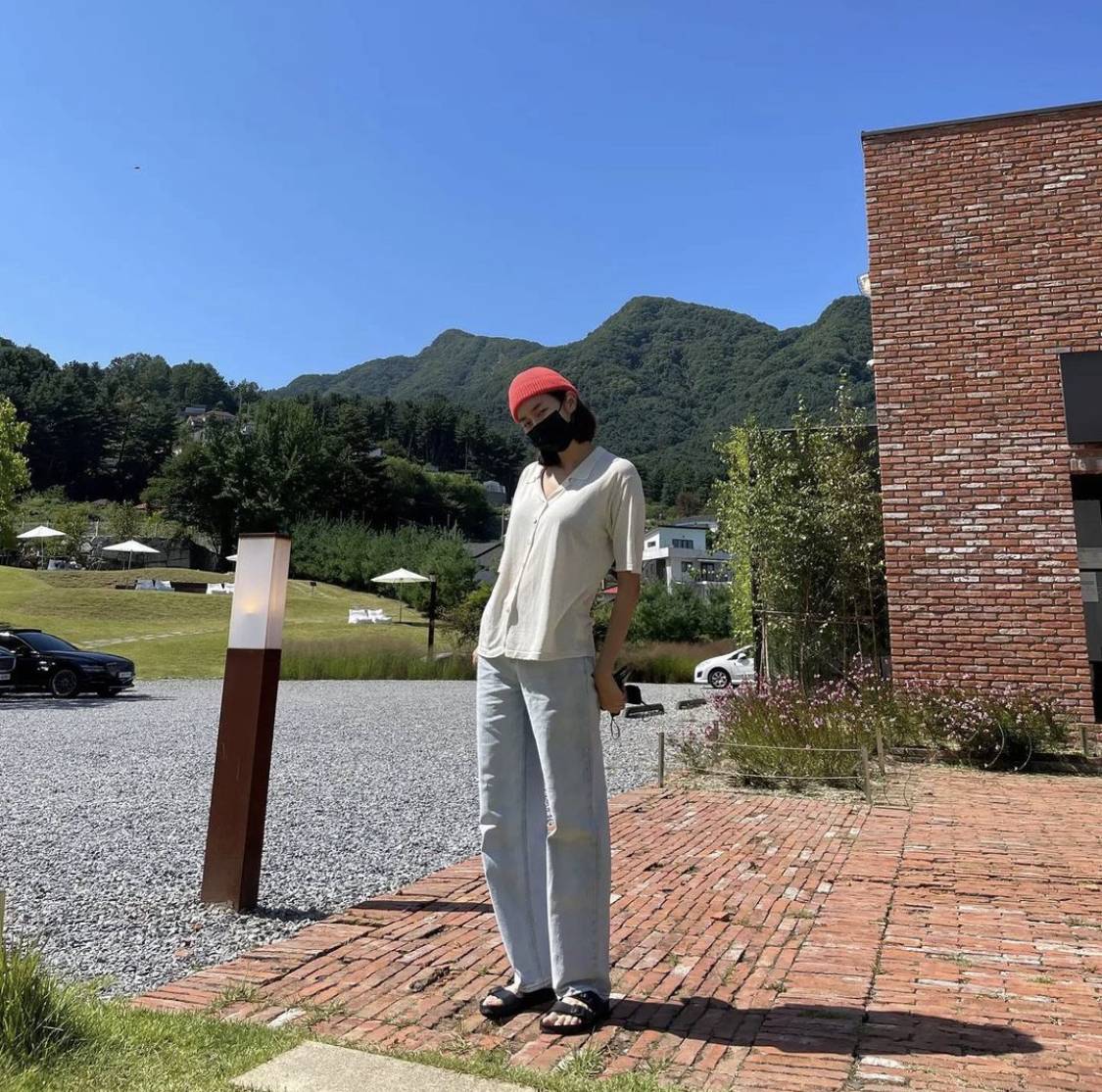 과한 꾸밈 노동 없이 편안하고 자연스러운 모습의 여자 연예인들 2 | 인스티즈