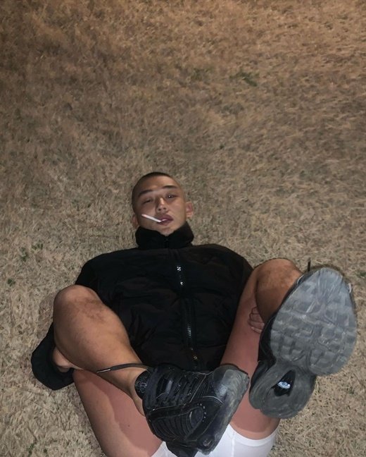 유아인 이제서야 이해 되는 인스타 사진...jpg | 인스티즈