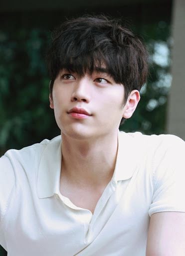 한국인들 중에 간혹 있는 눈동자 색깔.jpg | 인스티즈