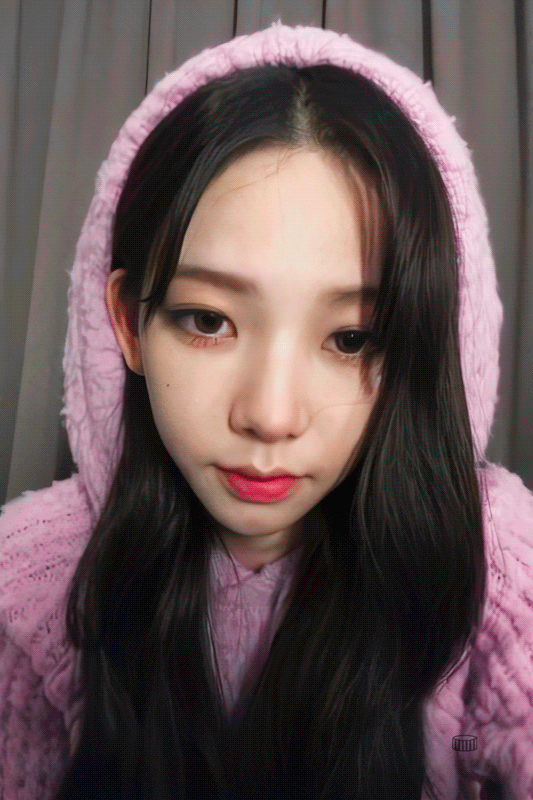 인스타 라이브하는 카리나.gif | 인스티즈