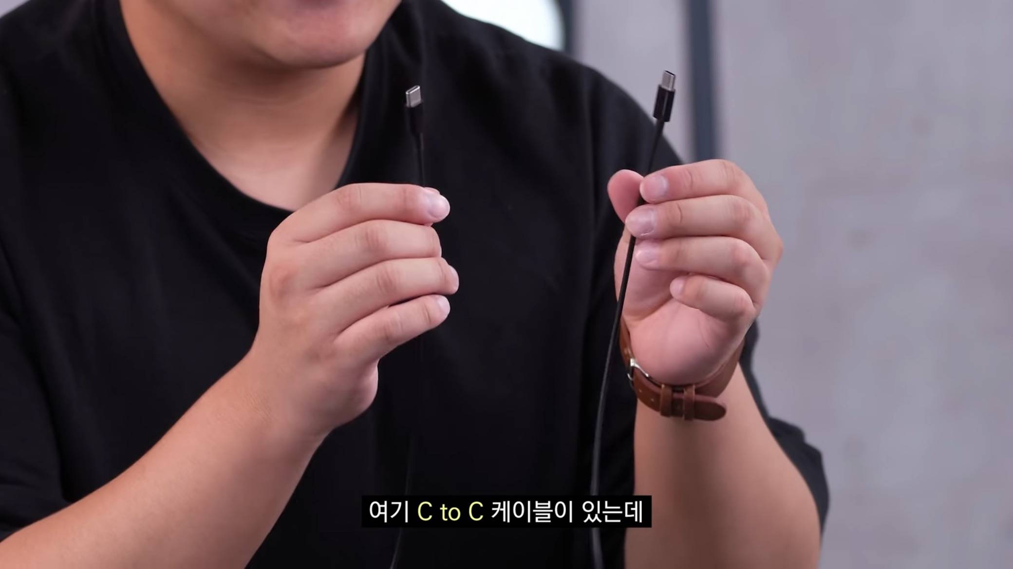 공공장소에서 "공용충전기" 쓰는사람들이 알면 좋을 내용..jpg | 인스티즈