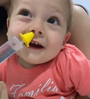 코 청소하는 아기.gif (콧물주의) | 인스티즈