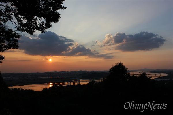수도권 프로카페러가 자신있게 추천하는 한적한 카페 스팟들.jpg | 인스티즈
