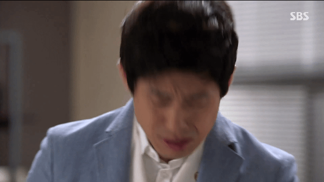 "어떤 놈이 자꾸 알짱대요......근데 그 놈은 나의 적이자 웬수덩어리에요." | 인스티즈