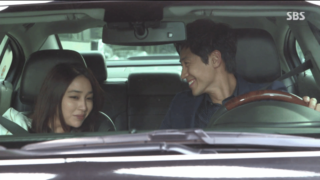 "어떤 놈이 자꾸 알짱대요......근데 그 놈은 나의 적이자 웬수덩어리에요." | 인스티즈