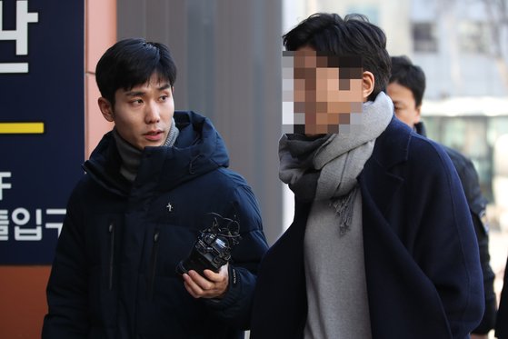 [속보] '버닝썬' 폭로자 김상교, 피고소인 신분으로 경찰 출석 | 인스티즈