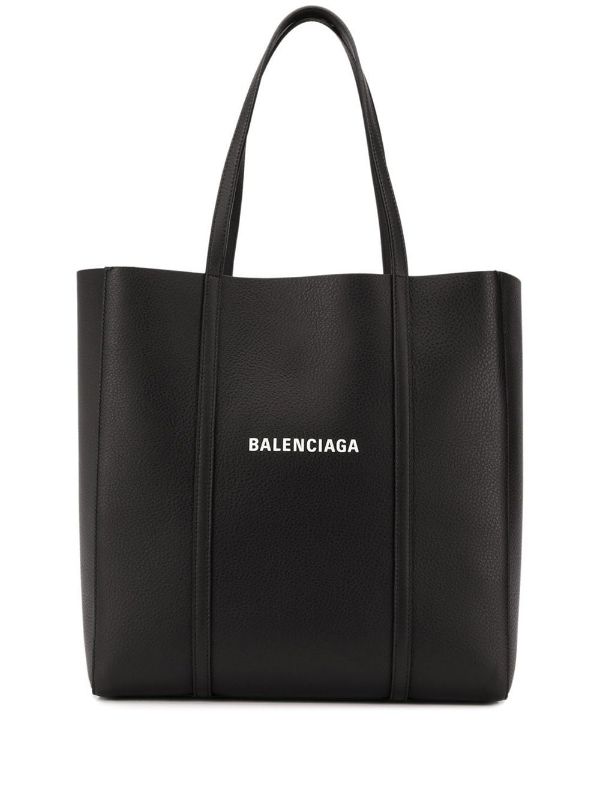 Balenciaga 에브리데이 토트 백 | 전 세계 럭셔리 브랜드를 한눈에 볼 수 있는 파페치 ✈ 한국까지 쉽고 빠른 배송, 간편한 무료 반품