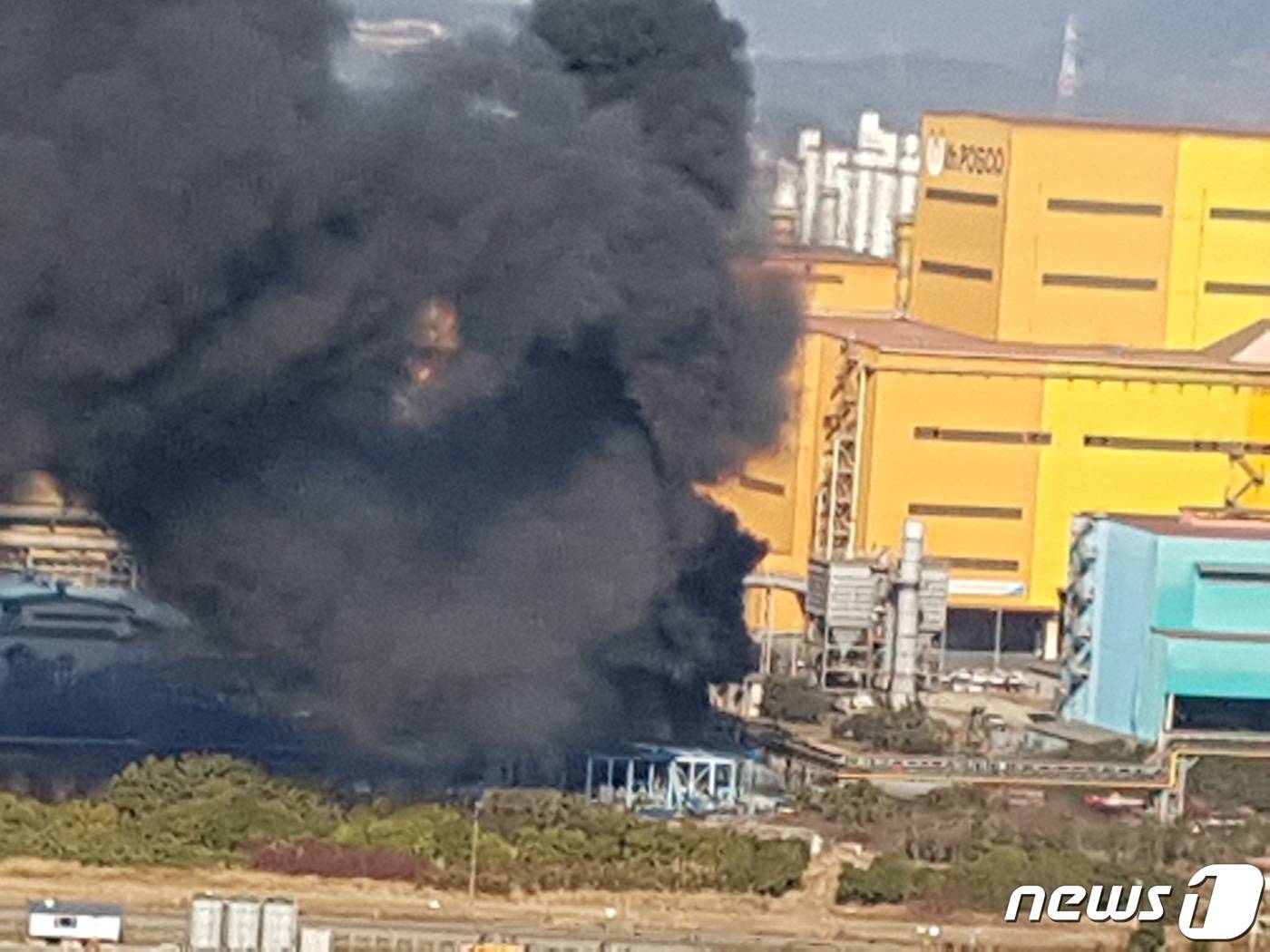 광양제철소서 폭발사고..시커먼 연기 치솟아(2보) | 인스티즈