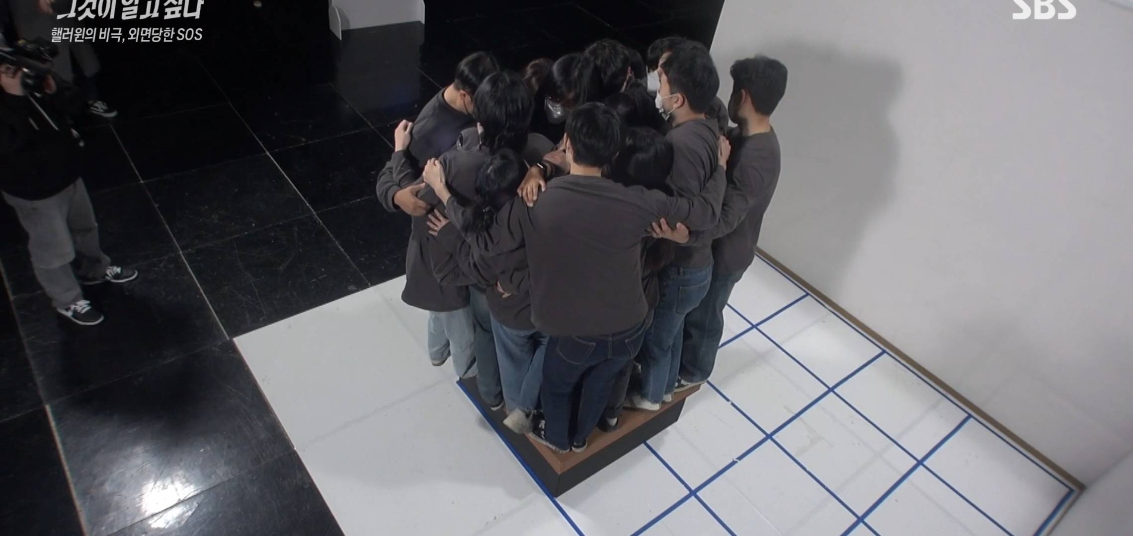 [그알] 이태원 참사가 밀어남들, 토끼머리띠남 탓이 아니라는 전문가들.jpg | 인스티즈