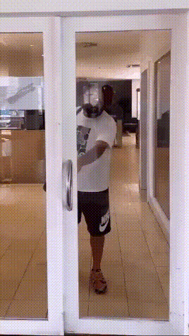 헬스장 등록했는데 ㅈ된 것 같다.gif | 인스티즈