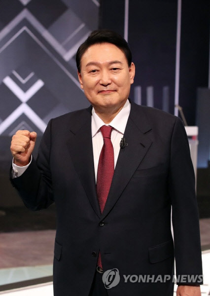 '젊은 오빠' 변신…尹대통령 헤어스타일 바꿨다 | 인스티즈