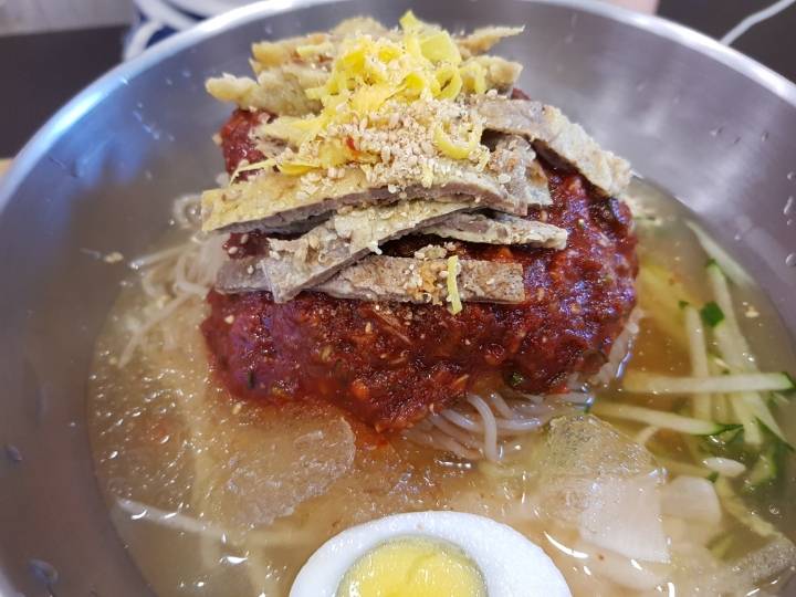 부산로컬들이 가는 진짜 밀면 맛집 | 인스티즈