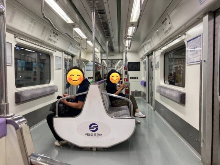한국에서 특이한 지하철을 목격한 일본인 | 인스티즈