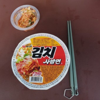 학교 편의점 에서 삼각김밥 하면 먹기 좋은' 컵라면 1티어'는?????? | 인스티즈