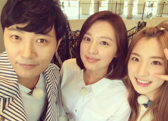 진구, 김지원·은서와 런닝맨 인증샷.."즐거운 하루" | 인스티즈