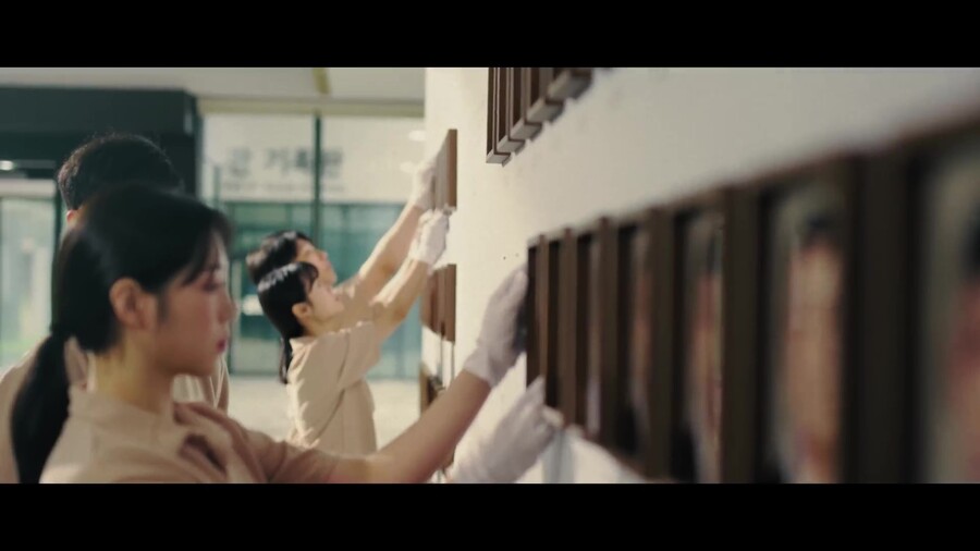 빙그레가 열은 '세상에서 가장 늦은 졸업식' | 인스티즈