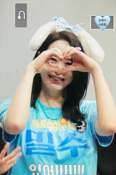 느슨해진 배우판에 긴장감을 주는 김혜수 무대인사 현황.jpg | 인스티즈