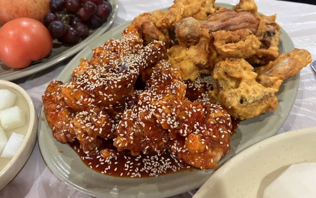 치킨 한 마리 19,000원 감튀 10,000원 받는 동네 치킨집 | 인스티즈