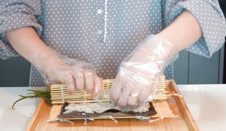 무슨 맛인지 궁금한 파김치김밥 | 인스티즈