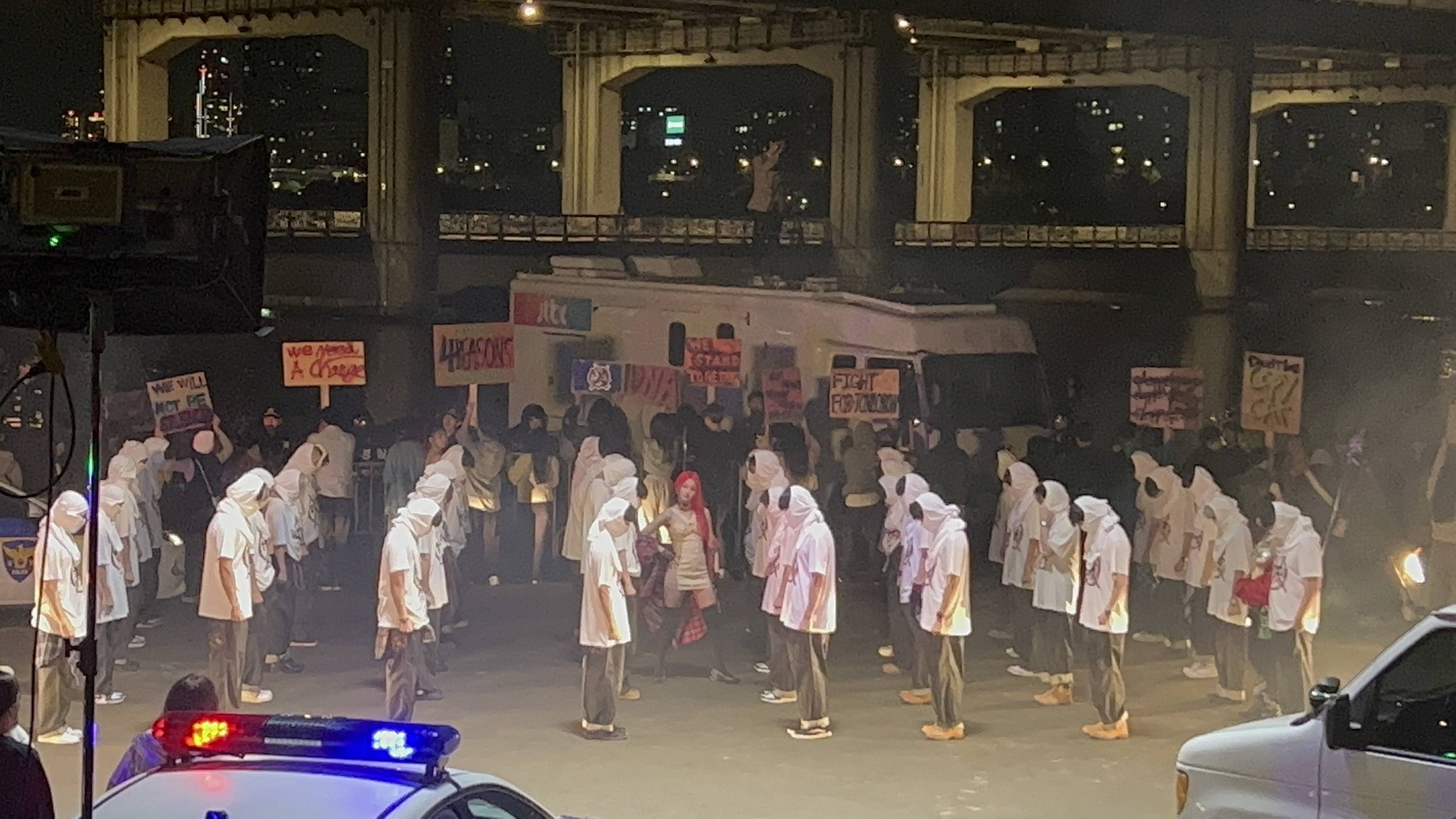 [잡담] 어제자 한강에서 봤는데 이 아이돌 아는 사람 있어?ㅠㅠ | 인스티즈