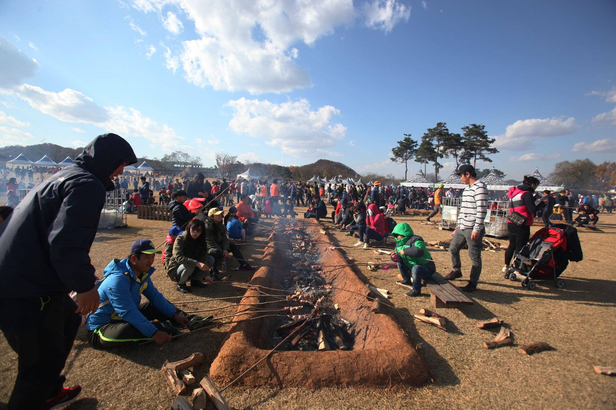 지자체가 주최하는 무근본 지역축제가 점점 흥미롭게 느껴짐.twt | 인스티즈