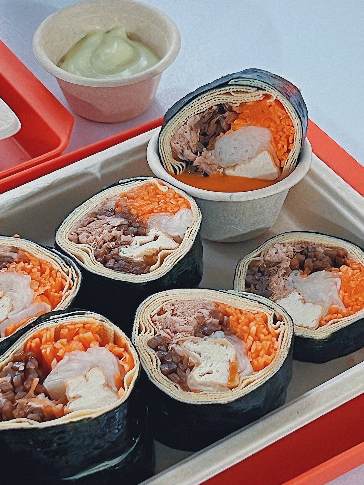 서브웨이처럼 재료 선택하면 말아주는 김가네 김밥 팝업 스토어 | 인스티즈