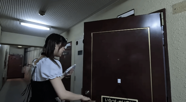 한국 유튜버의 일본 메이드카페 탐방기...gif | 인스티즈