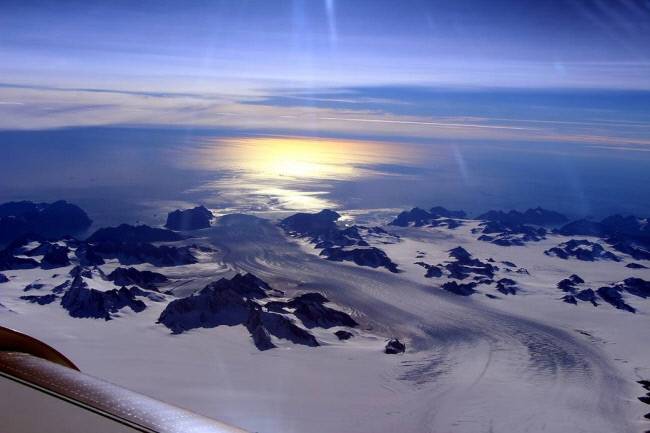 항공촬영한 그린란드 빙하의 모습/미 항공우주국(NASA) 제공