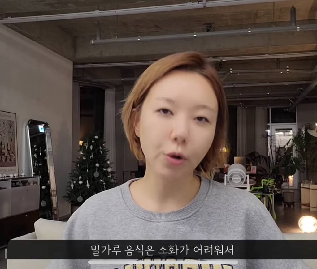 여드름 치료에 수천만원 쓴 유튜버가 얘기하는 여드름 안나는 가장 확실한 방법.jpg | 인스티즈