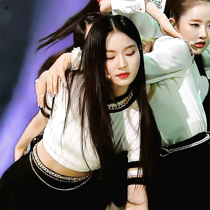 [잡담] 스테이씨 so bad 아이사 이 의상 무대도 조아함 | 인스티즈