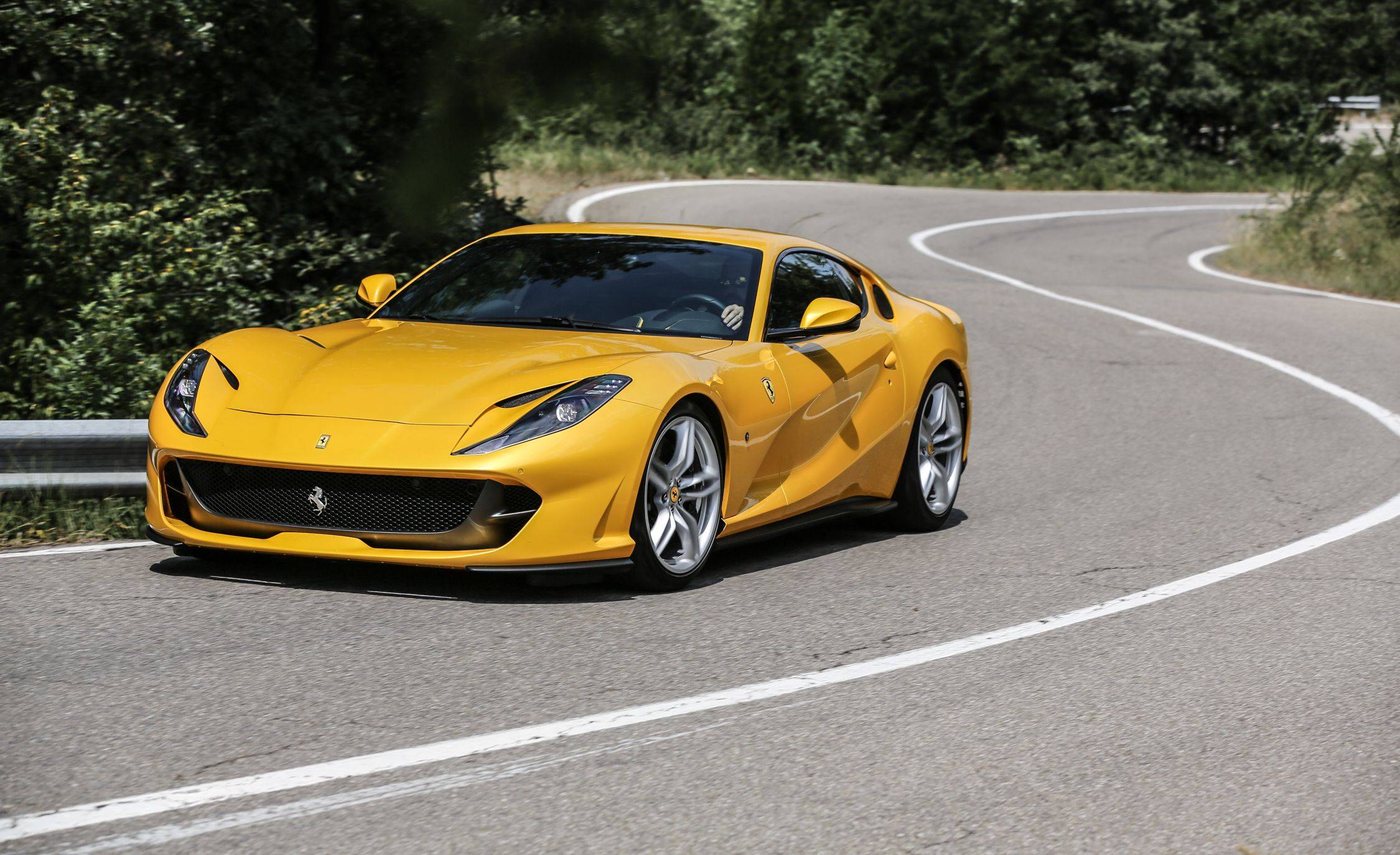 2018 페라리 812 슈퍼패스트 [데이터주의] | 인스티즈