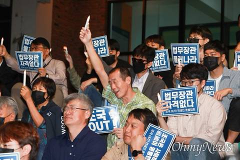 "재학생은 얼마나 왔어? 이런 개XX들이. 졸업생만 오잖아, 빠져가지고." | 인스티즈