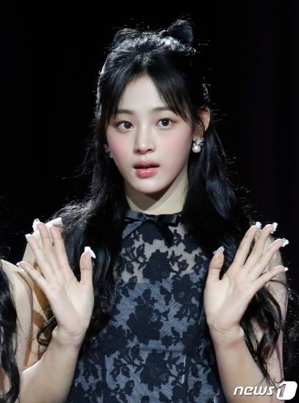25일, 가요대전 레드카펫 걸그룹들 | 인스티즈