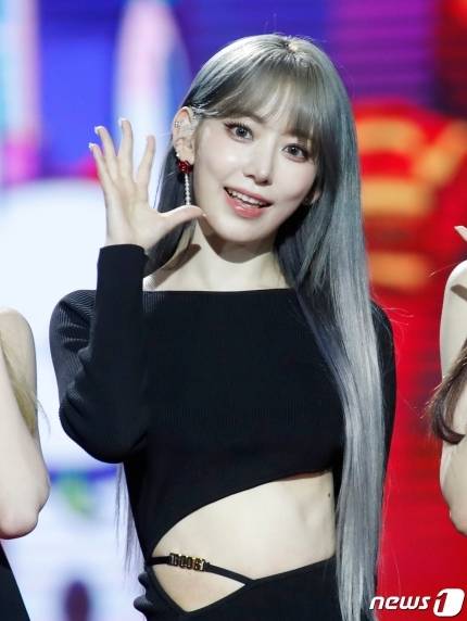 25일, 가요대전 레드카펫 걸그룹들 | 인스티즈