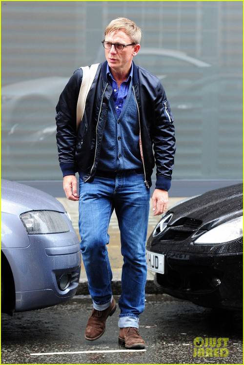 포스 작렬 다니엘 크레이그의 일상룩은? | 인스티즈