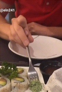 녹차 아이스크림 맛에 감탄하는 외국인 | 인스티즈