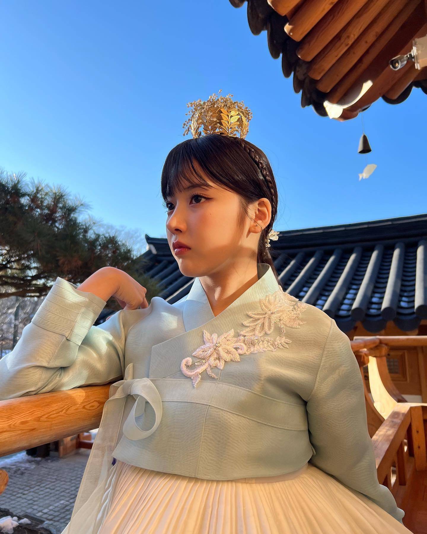 족두리 쓰고 한복 입은 엔믹스 설윤, 지우 | 인스티즈