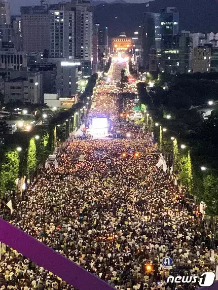 대한민국 정부수립 후 최대 규모의 촛불집회 | 인스티즈