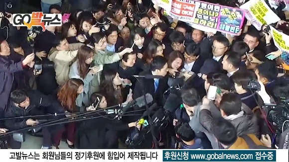 최순실 취재열기 속에서, 한건한 이상호 기자 | 인스티즈