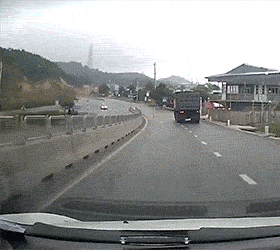 이해가 안되는 상황?????????? | 인스티즈