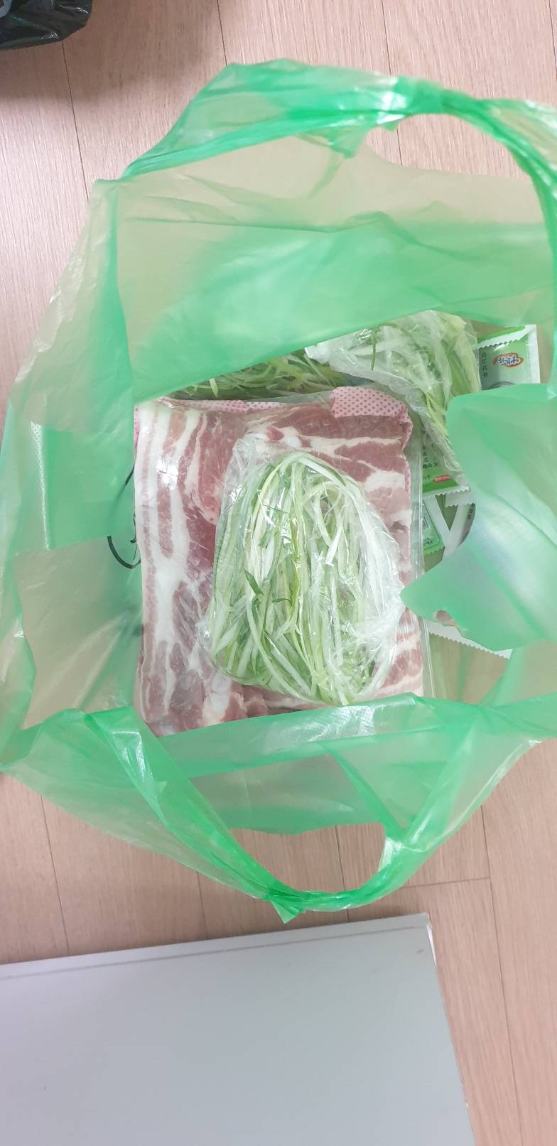 한달에 한번 그룹홈에 고기 기부하기+대학생 되는 아이들 코트 선물 하기 | 인스티즈