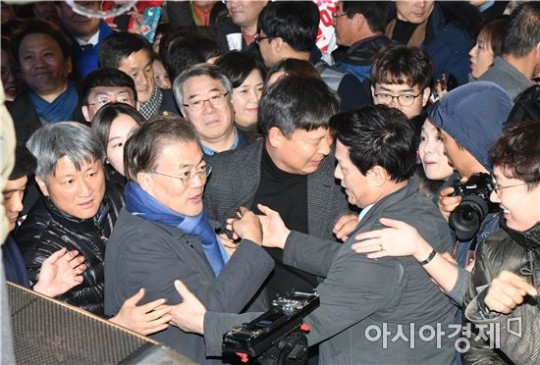 오늘자 문재인 광주.JPG | 인스티즈