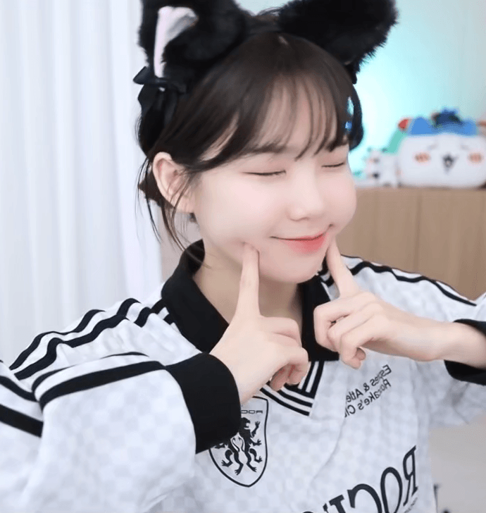 34살 먹고 처음 직장 생긴 디씨인 | 인스티즈