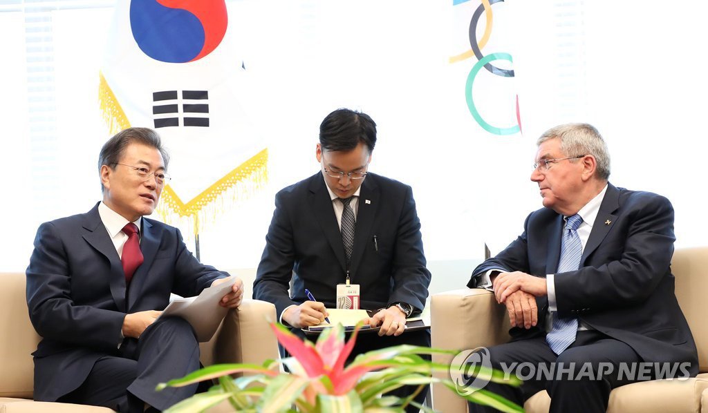 국내의 참담한 정치 환경에서 뉴욕에서 눈물나게 열일하는 문재인 대통령 | 인스티즈