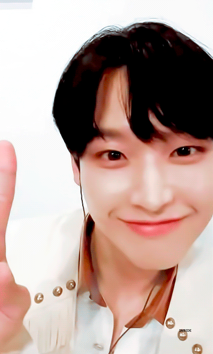 김인성 진짜 이 고양이랑 똑같앸ㅋㅋㅋㅋㅋㅋㅋ | 인스티즈