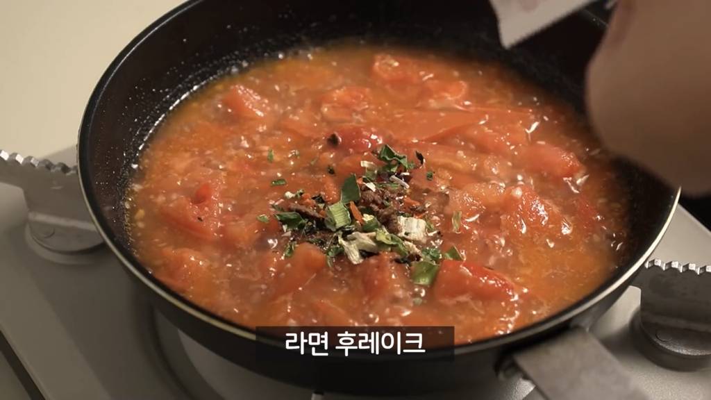 생각보다 맛있다는 토마토 달걀 라면 | 인스티즈