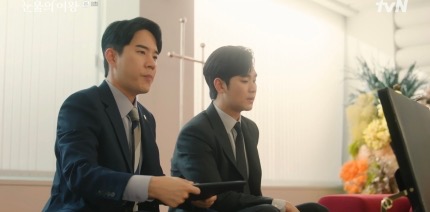 '눈물의 여왕' 송중기, 김지원 이혼 변호사로 등장… 김수현 이혼 사유 거절 | 인스티즈