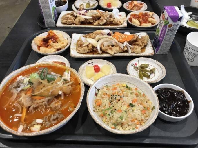 본인 부대에서 휴가 복귀하는 날 먹었던 외식 메뉴는? | 인스티즈