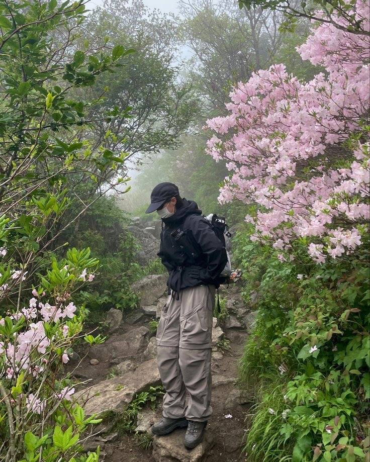 자연 하이킹 고프코어 등산복 💚 | 인스티즈