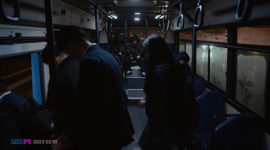 출근길 지하철 2호선 감성을 말아준다는 아이돌 컴백 컨셉…jpg | 인스티즈